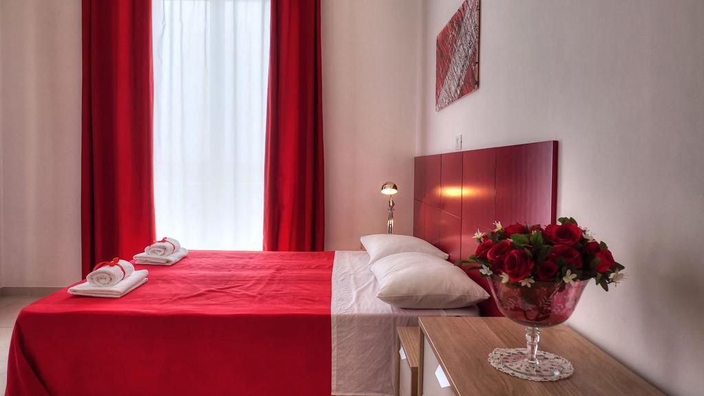 Dall'Architetto Формия Екстериор снимка